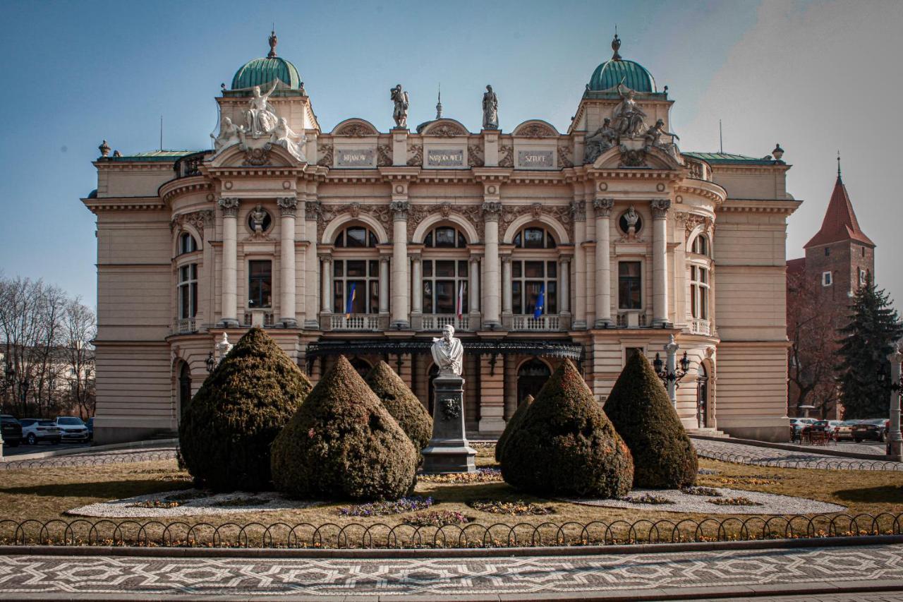Hotel H12**** Krakow Ngoại thất bức ảnh