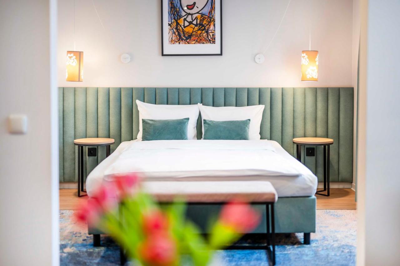 Hotel H12**** Krakow Ngoại thất bức ảnh