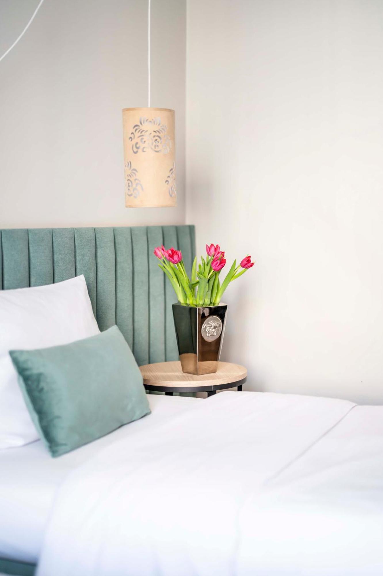 Hotel H12**** Krakow Ngoại thất bức ảnh