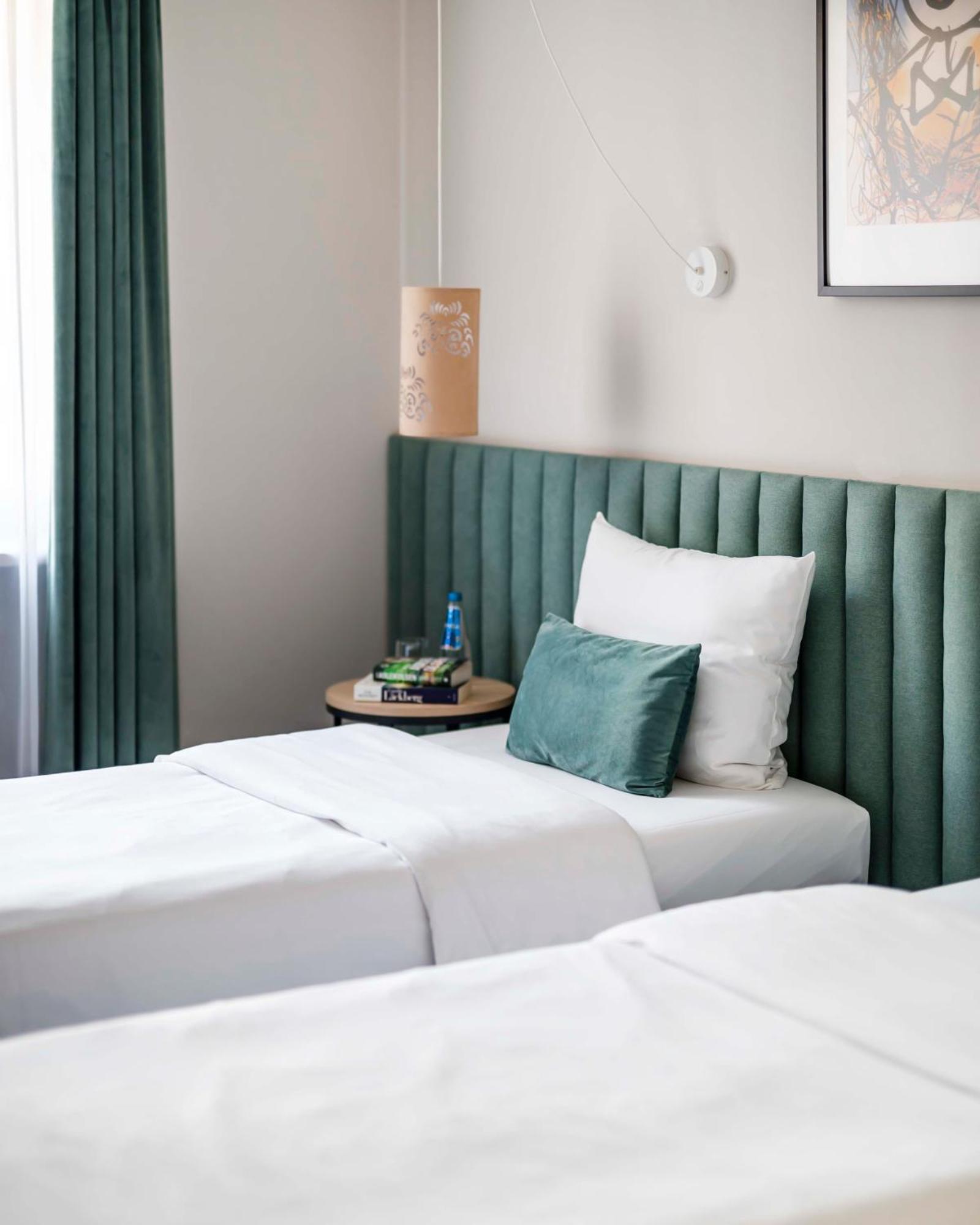 Hotel H12**** Krakow Ngoại thất bức ảnh