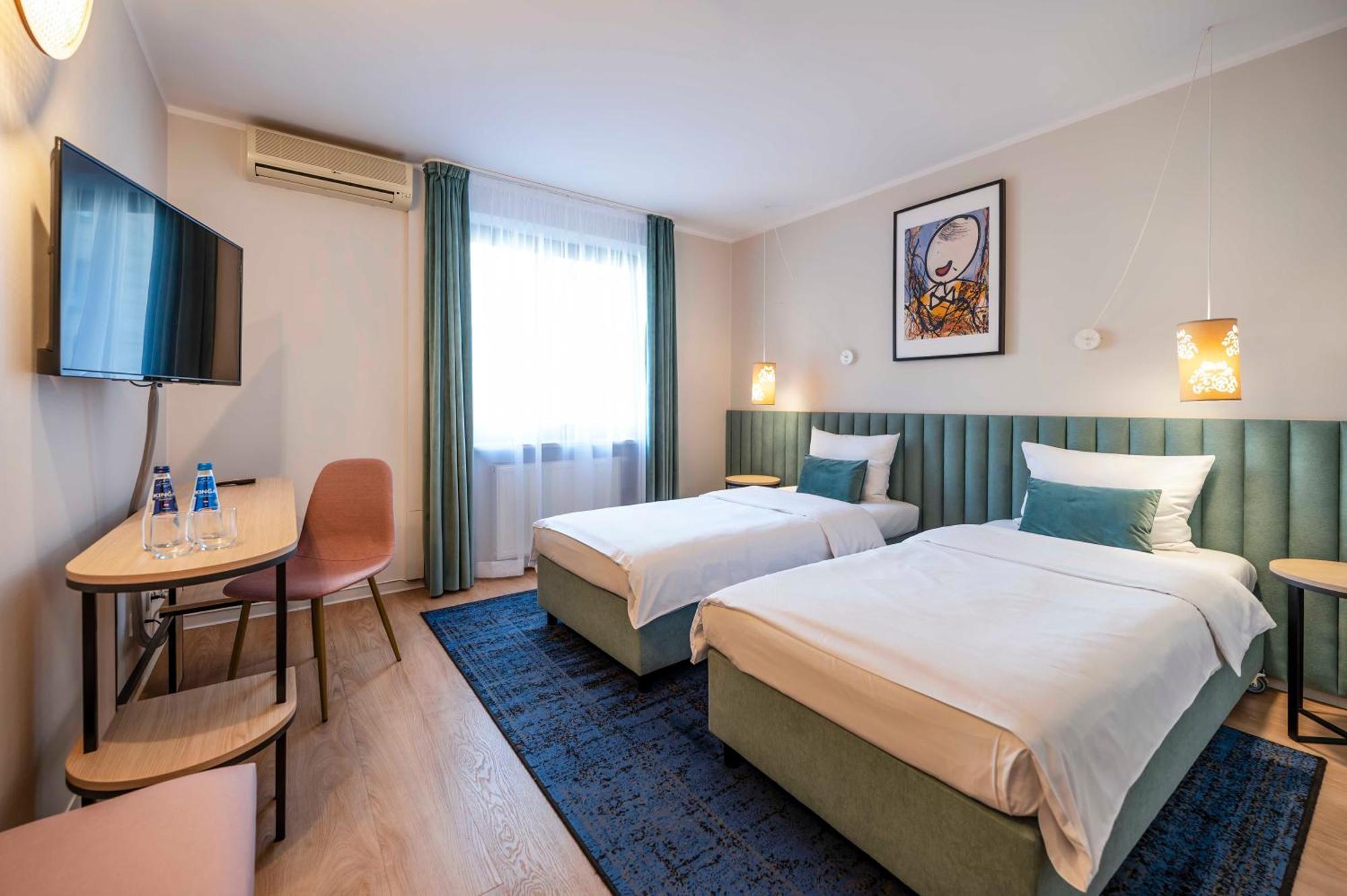 Hotel H12**** Krakow Ngoại thất bức ảnh