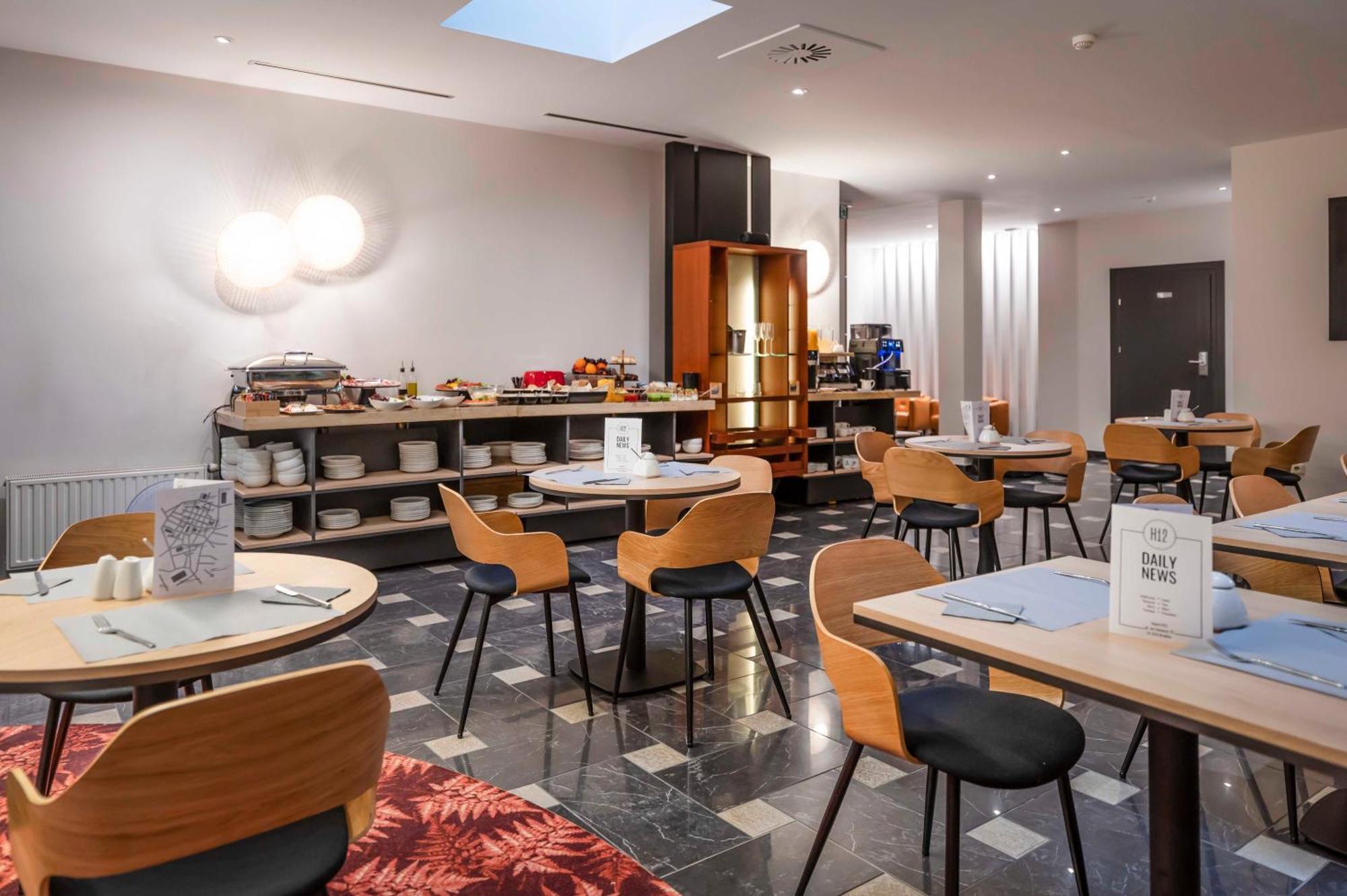 Hotel H12**** Krakow Ngoại thất bức ảnh