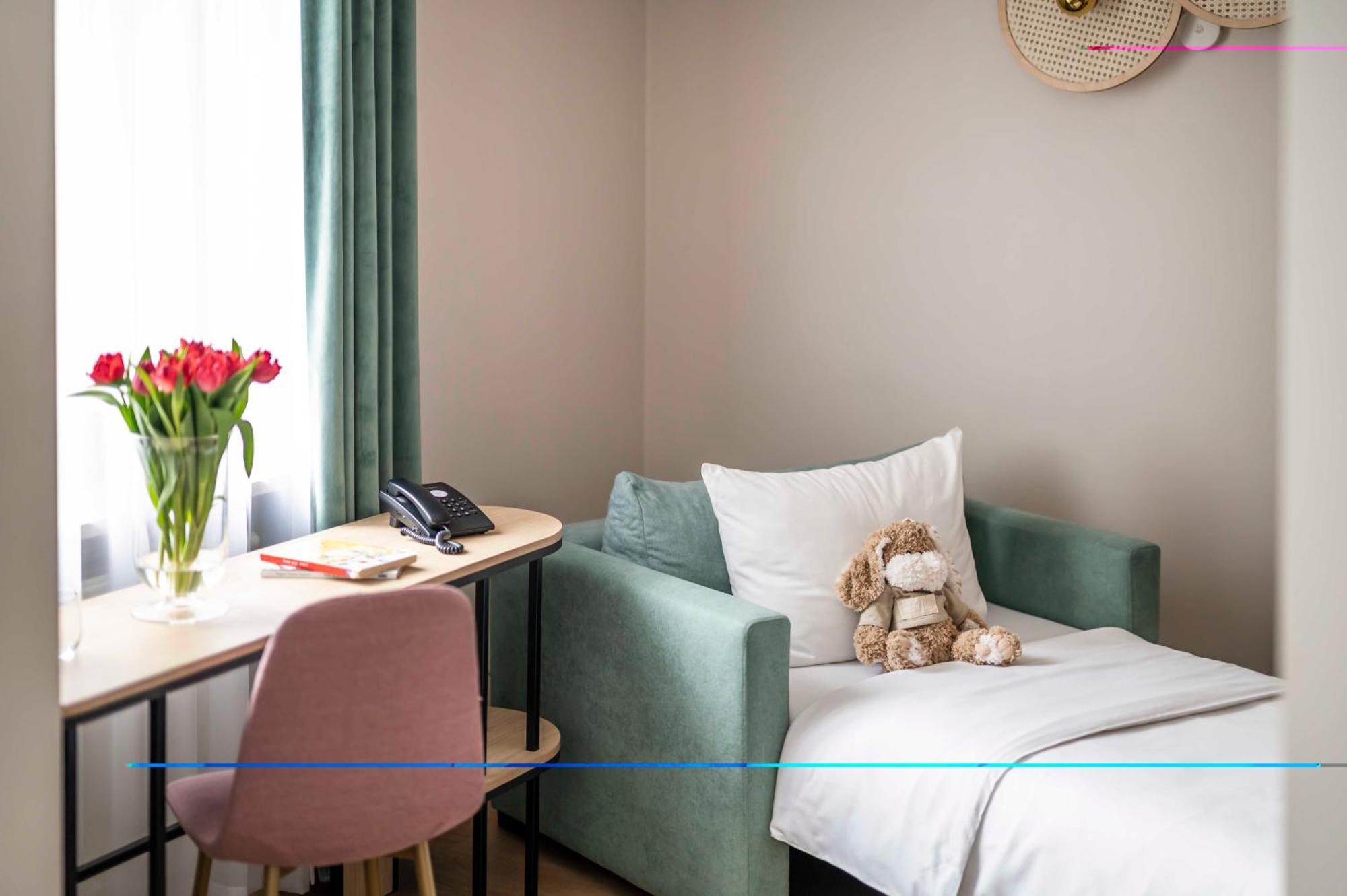 Hotel H12**** Krakow Phòng bức ảnh